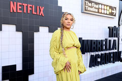 Emmy Raver-Lampman attende la Premere di The Umbrella Academy S4 all'Egyptian Theatre Hollywood il 5 Agosto 2024 in Los Angeles, California