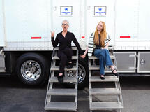 (S-D): Jamie Lee Curtis e Lindsay Lohan sul set del sequel Freakier Friday