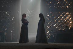 Emma D'Arcy, Olivia Cooke in House of the Dragon 2x08
