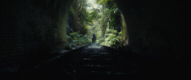 Noa (Owen Teague) in Il Regno del Pianeta delle Scimmie