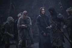 Charlie Vickers come Sauron in Il Signore degli Anelli: Gli Anelli del Potere 2x01