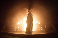 Charlie Vickers come Annatar in Il Signore degli Anelli: Gli Anelli del Potere 2x02