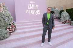 Joe Murphy attende la premiere della stagione 4 di Emily In Paris presso il The Egyptian Theater il 14 agosto 2024 in Los Angeles