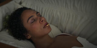 Aurora Perrineau in KAOS - Stagione 1