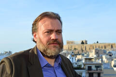 Francesca Inaudi in Kostas 1x02