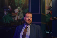 Stefano Fresi in Kostas 1x02