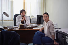 Michele Rosiello e Francesca Inaudi in Kostas 1x03