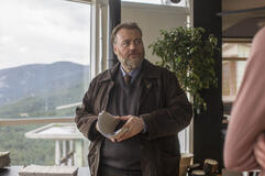 Stefano Fresi in Kostas 1x04