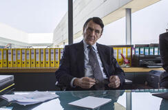 Paolo Lorimer in Kostas 1x04