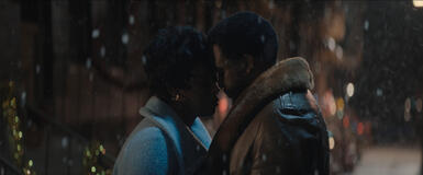 Moses Ingram e Byron Bowers in La donna del lago 1x05