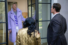 (L-R) Colson (Machine Gun Kelly), Katie (Awkwafina), e Noel (John Cena) in Jackpot! di Paul Feig