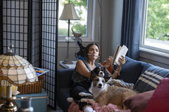 Lucy Hale come Nicole, Essy come Chloe, and Fancypants come Channing Tatum in Puppy Love