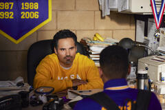 Michael Peña nel First Look del film Unstoppable di William Goldenberg