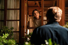 Christa Miller in Shrinking 1x01