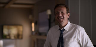 Jason Segel in Shrinking 1x01