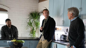 Luke Tennie, Jason Segel e Harrison Ford in Shrinking 1x06