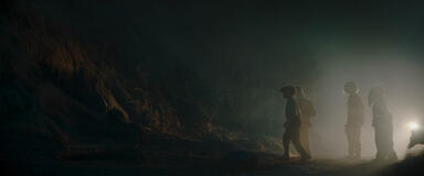 (S-D): Wim (Ravi Cabot-Conyers), Fern (Ryan Kiera Armstrong), KB (Kyriana Kratter), e Neel (Robert Timothy Smith) in Star Wars: Skeleton Crew di Lucasfilm