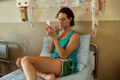 Vincenzo Crea come Gianluca in Tutto Chiede Salvezza 1x01