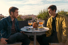 Federico Cesari come Daniele, Vincenzo Crea come Gianluca in Tutto Chiede Salvezza 2x01