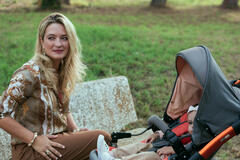 Carolina Crescentini come Giorgia in Tutto Chiede Salvezza 2x02