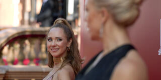 Juno Temple e Hannah Waddingham in Ted Lasso 1x04