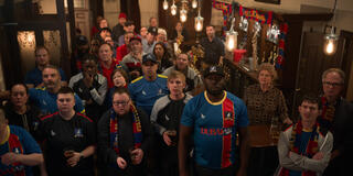 Bronson Webb, Kevin 'KG' Garry, Annette Badland e Adam Colborne in Ted Lasso 1x10