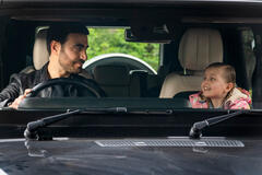 Brett Goldstein e Elodie Blomfield in Ted Lasso 2x08