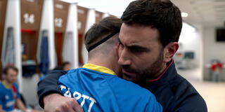 Phil Dunster e Brett Goldstein in Ted Lasso 2x08