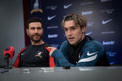 Brett Goldstein e Phil Dunster in Ted Lasso 3x11