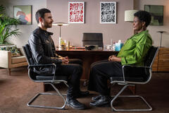 Brett Goldstein e Sarah Niles  in Ted Lasso 3x12