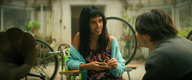 (S-D) Ritu Arya come Lila Pitts, Aidan Gallagher come Number Five in The Umbrella Academy 4x05