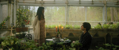 (S-D) Ritu Arya come Lila Pitts, Aidan Gallagher come Number Five in The Umbrella Academy 4x05