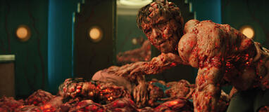 Victoria Sawal come Jennifer/Rosie, Justin H. Min come Ben Hargreeves in The Umbrella Academy 4x06