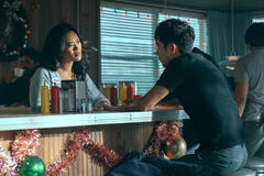 (S-D) Victoria Sawal come Jennifer/Rosie, Justin H. Min come Ben Hargreeves in The Umbrella Academy 4x02