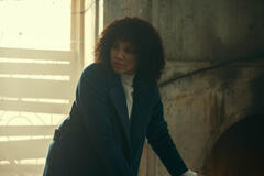 Emmy Raver-Lampman come Allison Hargreeves in The Umbrella Academy 4x02