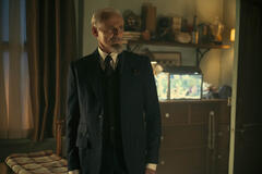 Colm Feore come Reginald Hargreeves in The Umbrella Academy 4x04