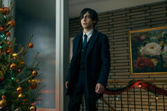 Aidan Gallagher come Number Five in The Umbrella Academy 4x06