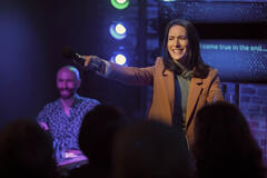 Sian Clifford come Anna in Unstable 1x01