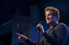 Rob Lowe come Ellis in Unstable 1x01