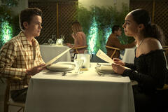 (S-D) John Owen Lowe come Jackson, Emma Ferreira come Ruby in Unstable 1x03