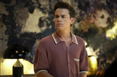 John Owen Lowe come Jackson in Unstable 1x03