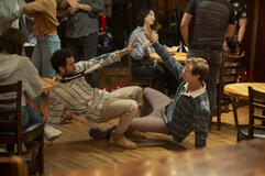 (S-D) JT Parr come Chaz, Tom Allen come TJ in Unstable 1x05