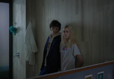 (S-D) Fernando Cattori come Gerardo, Ximena Lamadrid come Mariana in Untamed Royals