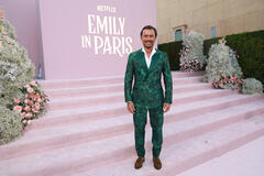 William Abadie attende la premiere della stagione 4 di Emily In Paris presso il The Egyptian Theater il 14 agosto 2024 in Los Angeles
