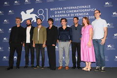 Delegazione del film Edge Of Night di Türker Süer al photocall a Venezia 81 il 6 settembre 2024