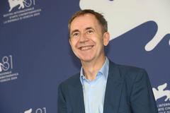 Il regista Dag Johan Haugerud al photocall di Kjærlighet (Love) a Venezia 81 il 6 settembre 2024