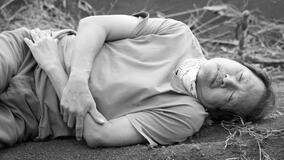 Ronnie Lazaro in Phantosmia di Lav Diaz - Immagine dal set