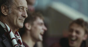 Vincent Lindon in Jouer avec le feu di Delphine Coulin e Muriel Coulin - Immagine dal set