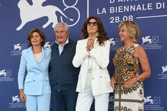 Delegazione del film Finalement di Claude Lelouch a Venezia 81 il 2 settembre 2024
