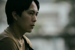 Wu Chien-Ho in Stranger eyes di Siew Hua Yeo - Immagine ufficiale
